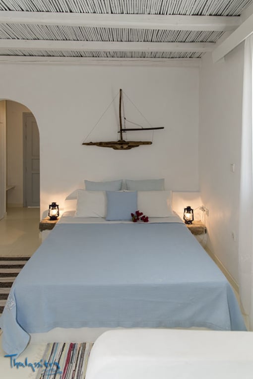 Traditional Mini Suite