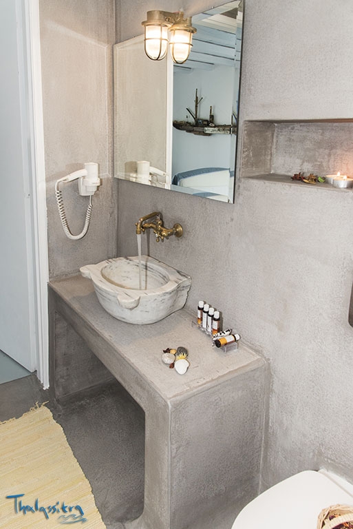 Traditional Mini Suite